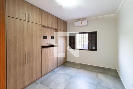 Casa para alugar com 190m², 2 quartos e 2 vagas Casa para alugar com 190m², 2 quartos e 2 vagasSuíte