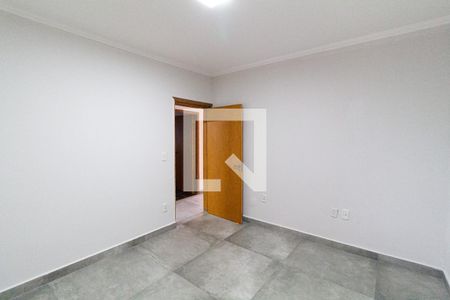 Casa para alugar com 190m², 2 quartos e 2 vagas Casa para alugar com 190m², 2 quartos e 2 vagasQuarto