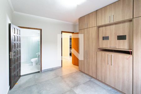 Casa para alugar com 190m², 2 quartos e 2 vagas Casa para alugar com 190m², 2 quartos e 2 vagasSuíte