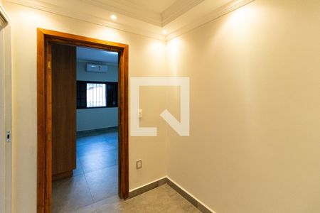 Casa para alugar com 190m², 2 quartos e 2 vagas Casa para alugar com 190m², 2 quartos e 2 vagasEscritório