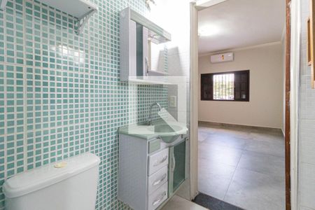 Casa para alugar com 190m², 2 quartos e 2 vagas Casa para alugar com 190m², 2 quartos e 2 vagasBanheiro da suíte