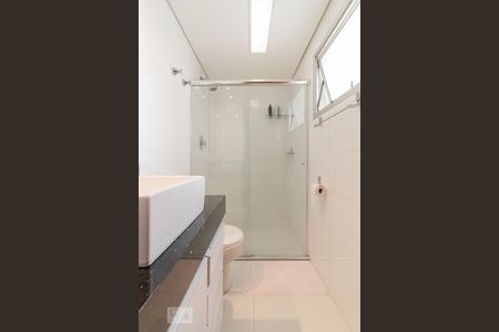 Apartamento à venda com 65m², 2 quartos e 1 vagaBanheiro da Suíte