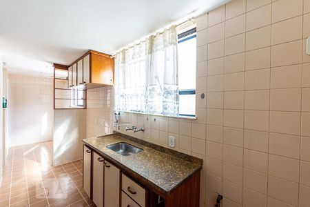 Apartamento à venda com 130m², 3 quartos e 2 vagasCozinha