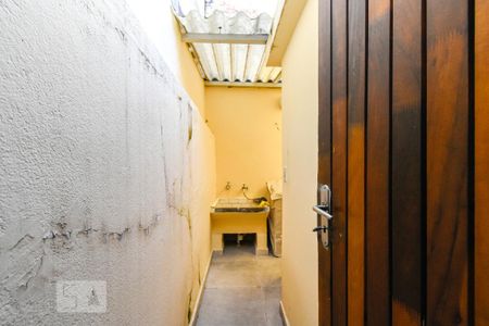 Casa para alugar com 61m², 2 quartos e sem vaga Casa para alugar com 61m², 2 quartos e sem vagaÁrea de Serviço