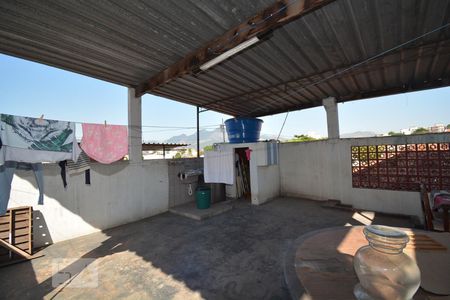 Casa à venda com 56m², 2 quartos e sem vagaÁrea de Serviço - Terraço