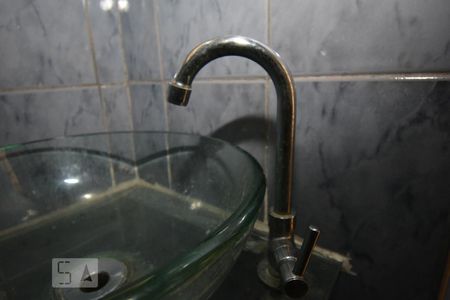 Casa à venda com 56m², 2 quartos e sem vagaBanheiro - Torneira