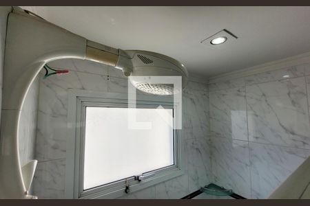 Apartamento à venda com 86m², 2 quartos e 2 vagasBanheiro da suíte
