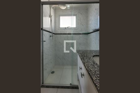Apartamento à venda com 86m², 2 quartos e 2 vagasBanheiro da suíte