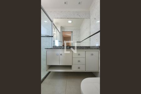 Apartamento à venda com 86m², 2 quartos e 2 vagasBanheiro da suíte