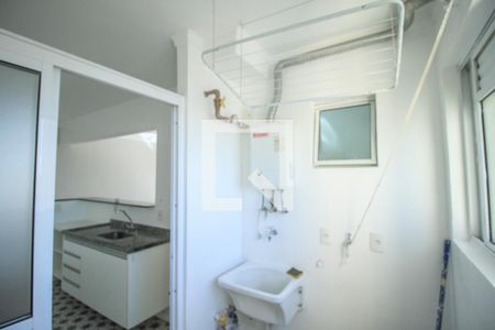 Apartamento à venda com 75m², 3 quartos e 2 vagas Apartamento à venda com 75m², 3 quartos e 2 vagasÁrea de Serviço