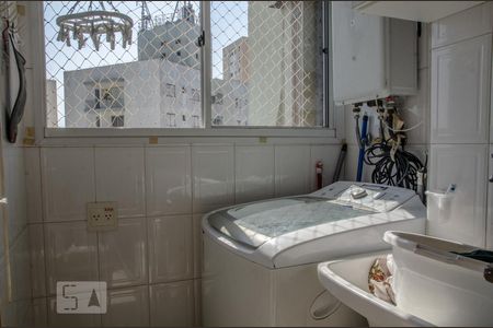 Apartamento para alugar com 130m², 3 quartos e 2 vagas Apartamento para alugar com 130m², 3 quartos e 2 vagasÁrea de Serviço
