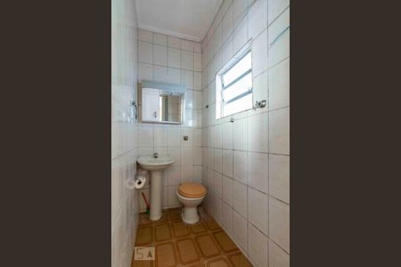 Casa à venda com 50m², 1 quarto e sem vaga Casa à venda com 50m², 1 quarto e sem vagaBanheiro