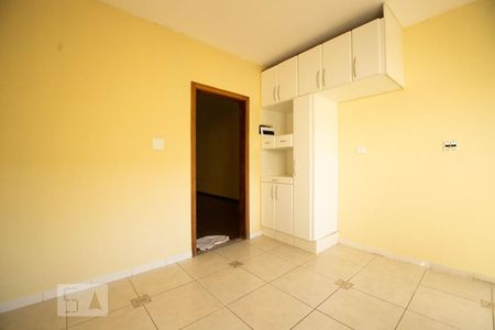 Casa à venda com 150m², 2 quartos e 2 vagascozinha