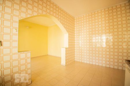 Casa à venda com 150m², 2 quartos e 2 vagascozinha