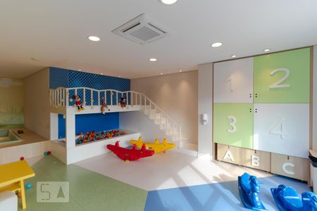 Apartamento para alugar com 58m², 1 quarto e 1 vaga Apartamento para alugar com 58m², 1 quarto e 1 vagaÁrea Comum - Brinquedoteca