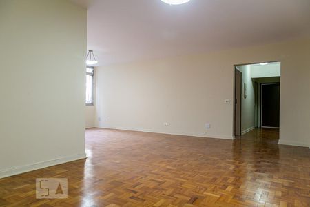 Apartamento à venda com 130m², 2 quartos e 1 vaga Apartamento à venda com 130m², 2 quartos e 1 vagaSala