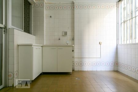 Apartamento à venda com 130m², 2 quartos e 1 vaga Apartamento à venda com 130m², 2 quartos e 1 vagaÁrea de serviço