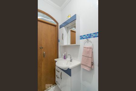 Casa à venda com 235m², 4 quartos e 5 vagasBanheiro 2