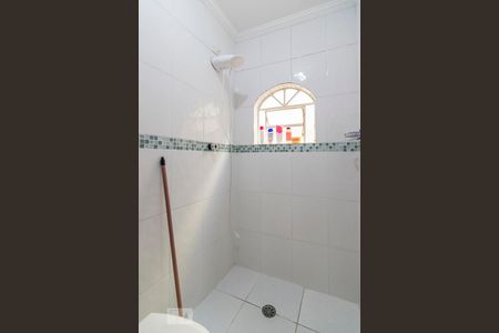 Casa à venda com 235m², 4 quartos e 5 vagasBanheiro 1