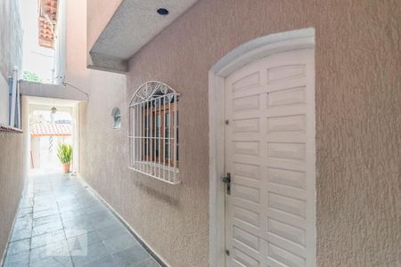 Casa à venda com 235m², 4 quartos e 5 vagasCorredor