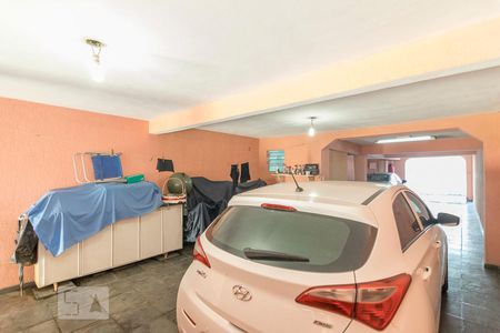 Casa à venda com 235m², 4 quartos e 5 vagasGaragem