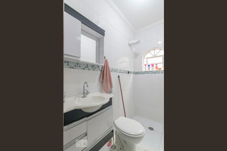 Casa à venda com 235m², 4 quartos e 5 vagasBanheiro 1