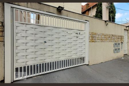 Casa de condomínio à venda com 119m², 2 quartos e 2 vagas Casa de condomínio à venda com 119m², 2 quartos e 2 vagasFachada