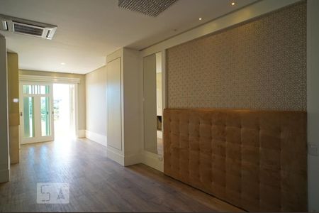 Casa à venda com 500m², 5 quartos e 5 vagasSuite Master