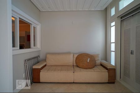 Sala de casa à venda com 5 quartos, 500m² em Jardim Itu, Porto Alegre