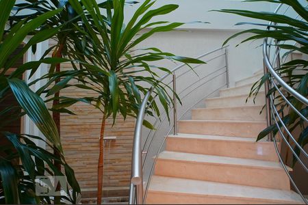 Sala de casa à venda com 5 quartos, 500m² em Jardim Itu, Porto Alegre