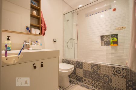Casa à venda com 280m², 4 quartos e 2 vagasBanheiro