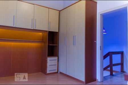 Quarto Suíte de casa de condomínio à venda com 2 quartos, 90m² em Niterói, Canoas