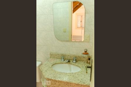 Casa de condomínio à venda com 90m², 2 quartos e 1 vagaLavabo