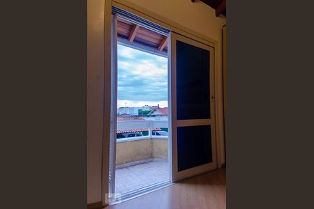 Casa de condomínio à venda com 90m², 2 quartos e 1 vagaSacada