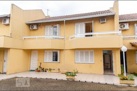 Casa de condomínio à venda com 90m², 2 quartos e 1 vagaFachada