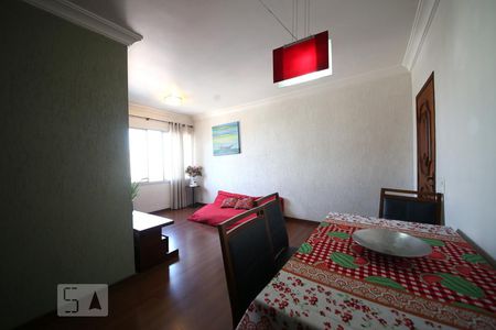 Sala  de apartamento para alugar com 3 quartos, 75m² em Vila Gertrudes, São Paulo