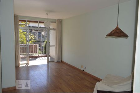 Sala de apartamento para alugar com 2 quartos, 85m² em Ingá, Niterói
