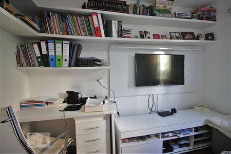 Apartamento à venda com 94m², 3 quartos e 2 vagasQuarto