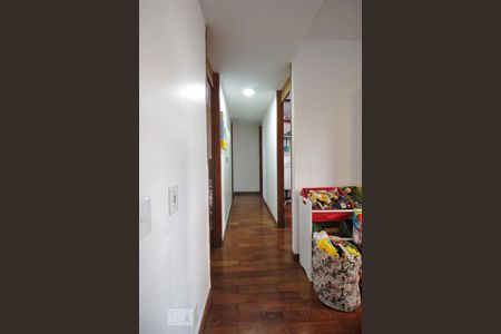 Corredor de apartamento à venda com 3 quartos, 94m² em Jardim Ampliação, São Paulo