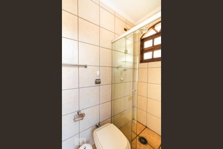 Casa à venda com 465m², 5 quartos e 3 vagas Casa à venda com 465m², 5 quartos e 3 vagasBanheiro Externo - Casa 02