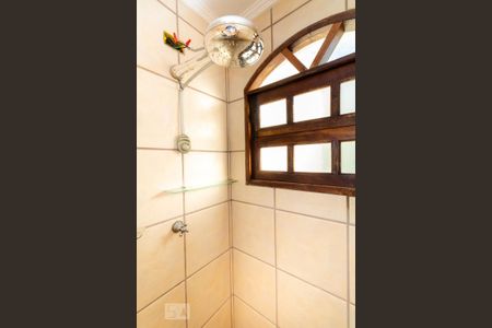 Casa à venda com 465m², 5 quartos e 3 vagas Casa à venda com 465m², 5 quartos e 3 vagasBanheiro Externo - Casa 02