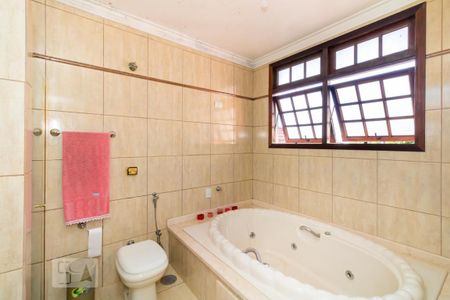 Casa à venda com 465m², 5 quartos e 3 vagas Casa à venda com 465m², 5 quartos e 3 vagasBanheiro da Suíte - Casa 01