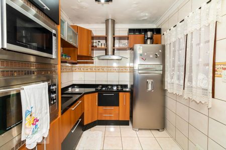 Casa à venda com 465m², 5 quartos e 3 vagas Casa à venda com 465m², 5 quartos e 3 vagasCozinha - Casa 01