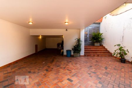 Casa à venda com 465m², 5 quartos e 3 vagas Casa à venda com 465m², 5 quartos e 3 vagasGaragem