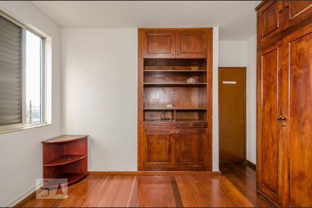 Apartamento para alugar com 110m², 4 quartos e 1 vagaQuarto 3