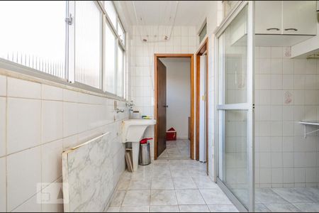 Apartamento para alugar com 110m², 4 quartos e 1 vagaÁrea de Serviço