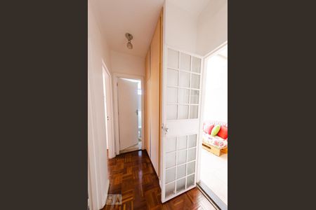 Corredor de apartamento para alugar com 2 quartos, 170m² em Padre Eustáquio, Belo Horizonte