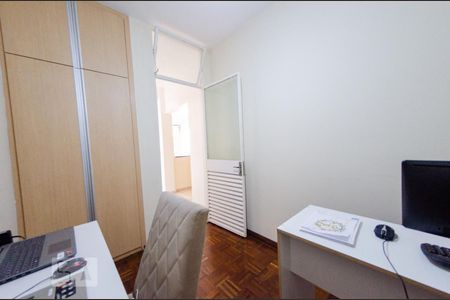 Apartamento para alugar com 170m², 2 quartos e 1 vaga Apartamento para alugar com 170m², 2 quartos e 1 vagaQuarto de Serviço