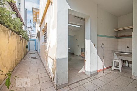 Casa para alugar com 140m², 3 quartos e 2 vagasQuintal