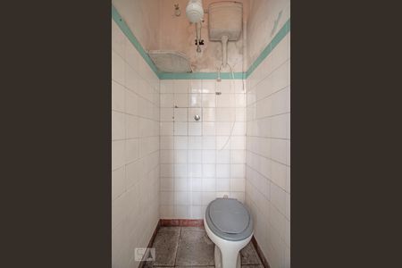 Casa para alugar com 140m², 3 quartos e 2 vagasBanheiro de Serviço